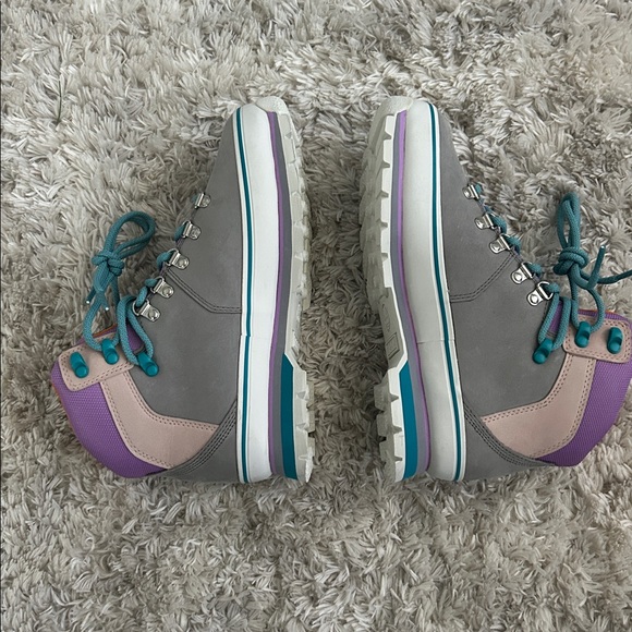 Timberland Gray and Purple Boots with Teal Laces - Picture 4 of 7